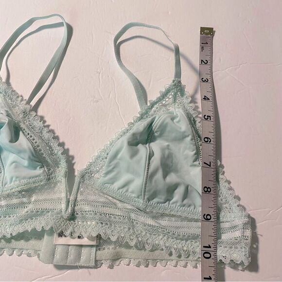 Garage NUE seamless lace triangle Bralette light blue deep V large - Picture 6 of 8